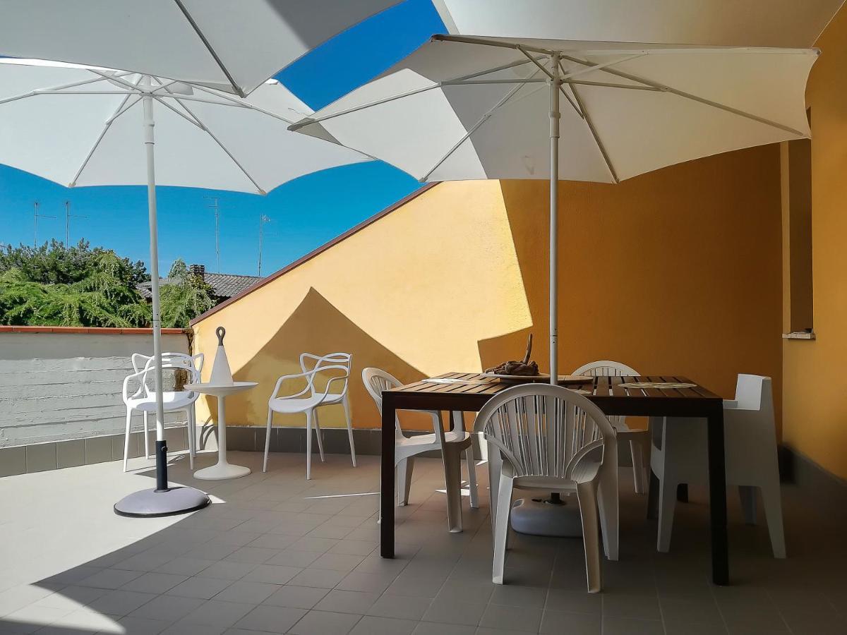 Appartamento Con Terrazza Lido delle Nazioni Exteriör bild