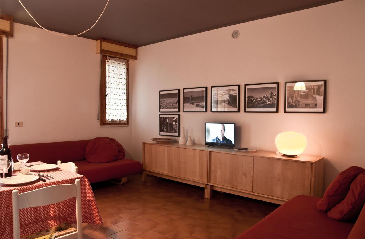 Appartamento Con Terrazza Lido delle Nazioni Exteriör bild